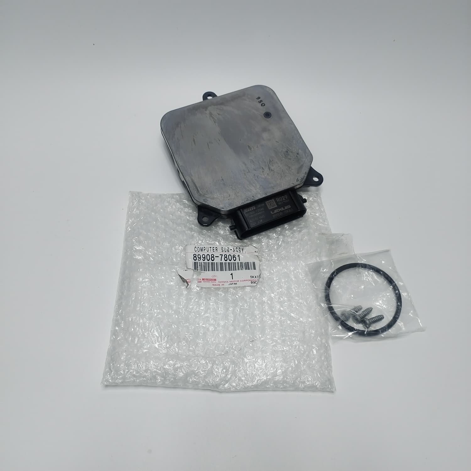 Genuine Lexus NX300h Computer Sub Assy Headlamp RH2015-2017 Oem Part 89908-78061 - Image 2