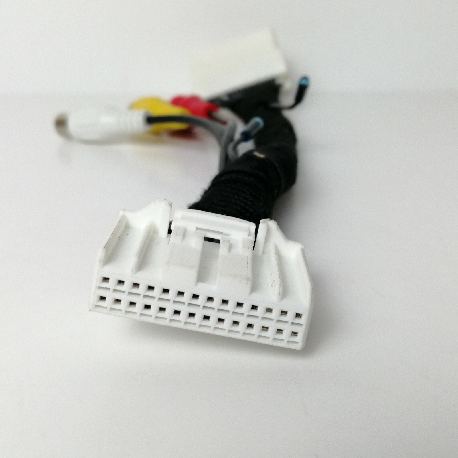 Audio Video Input Cable For Toyota & Lexus Touch & GO 2 CT200H Prius Auris Yaris - Image 2