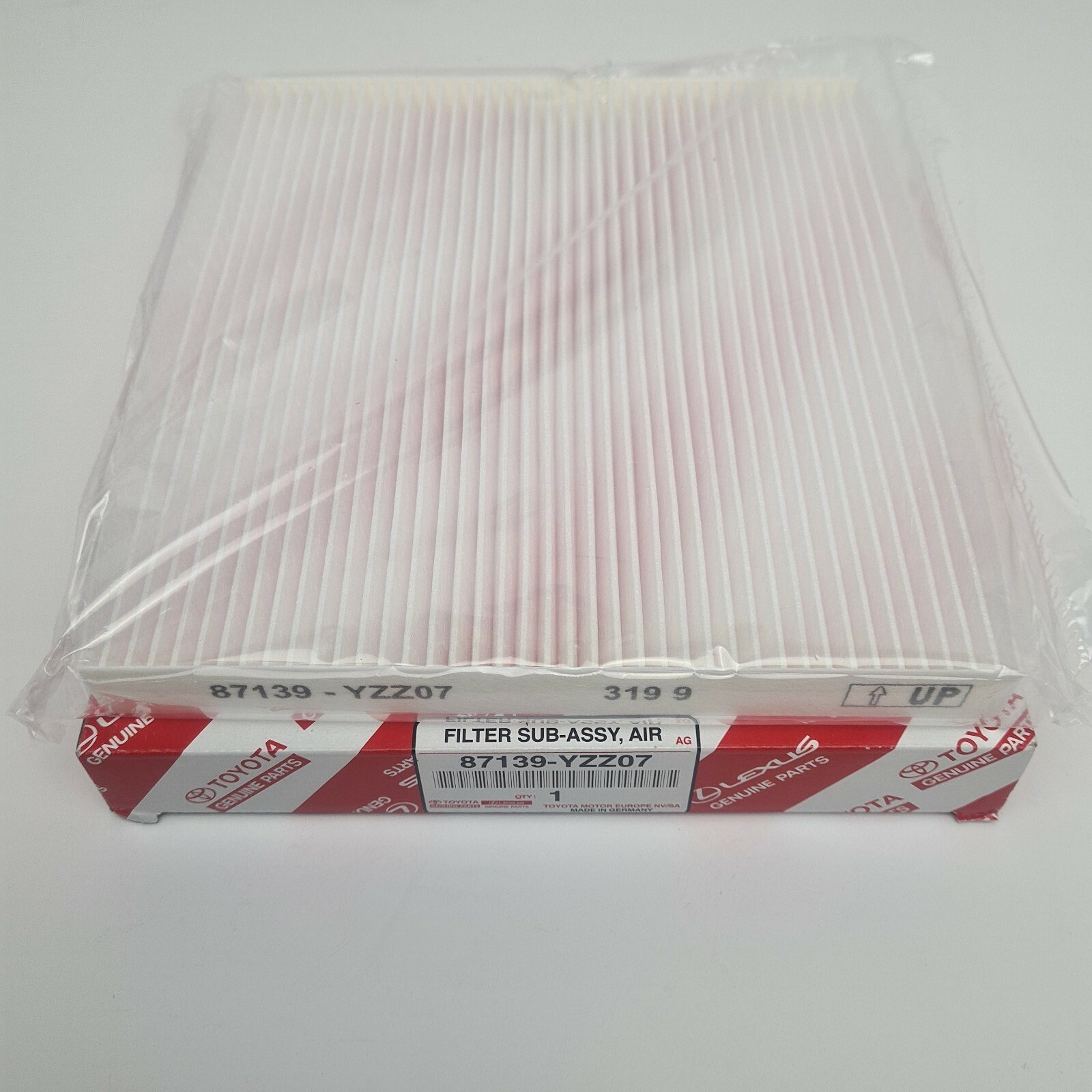 Genuine Toyota Corolla 2.0D-4D Service Filters Oil Filter Air Cabin Filter - Image 5