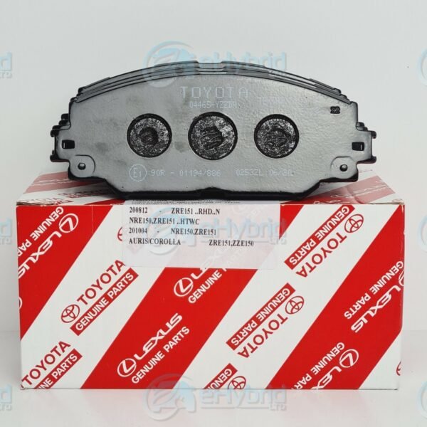 GENUINE TOYOTA NOAH FRONT BRAKE PADS JAPANESE IMPORT 2010 TO 2013 04465-YZZDR - Image 3