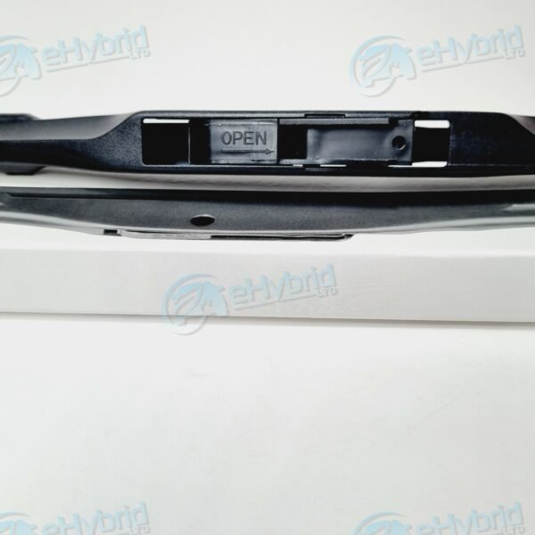 GENUINE TOYOTA VERSO-S 700MM FRONT WIPER BLADE 2010 TO 2015 PART 85212-YZZTK - Image 4