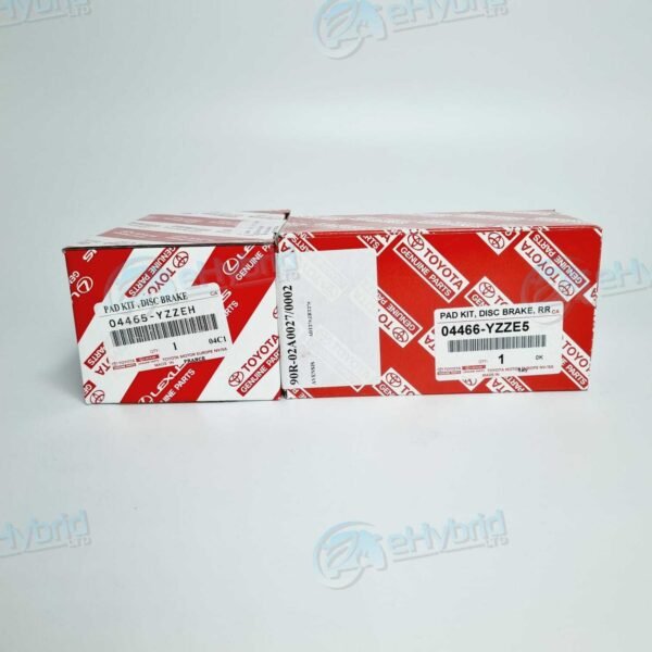 GENUINE TOYOTA AVENSIS FRONT AND REAR BRAKE PAD SET 04465-YZZEH & 04466-YZZE5