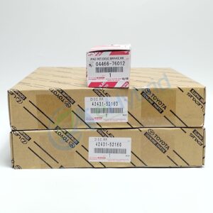 Genuine Lexus CT200H Rear Brake Discs & Pads 42431-52160 & 04466-76012